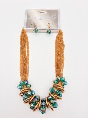 Green Aurora Borealis Crystal Statement Necklace Set NWT